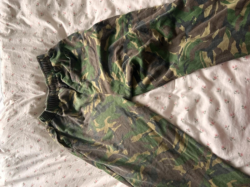 iets frans... Green Harri Camo Joggers