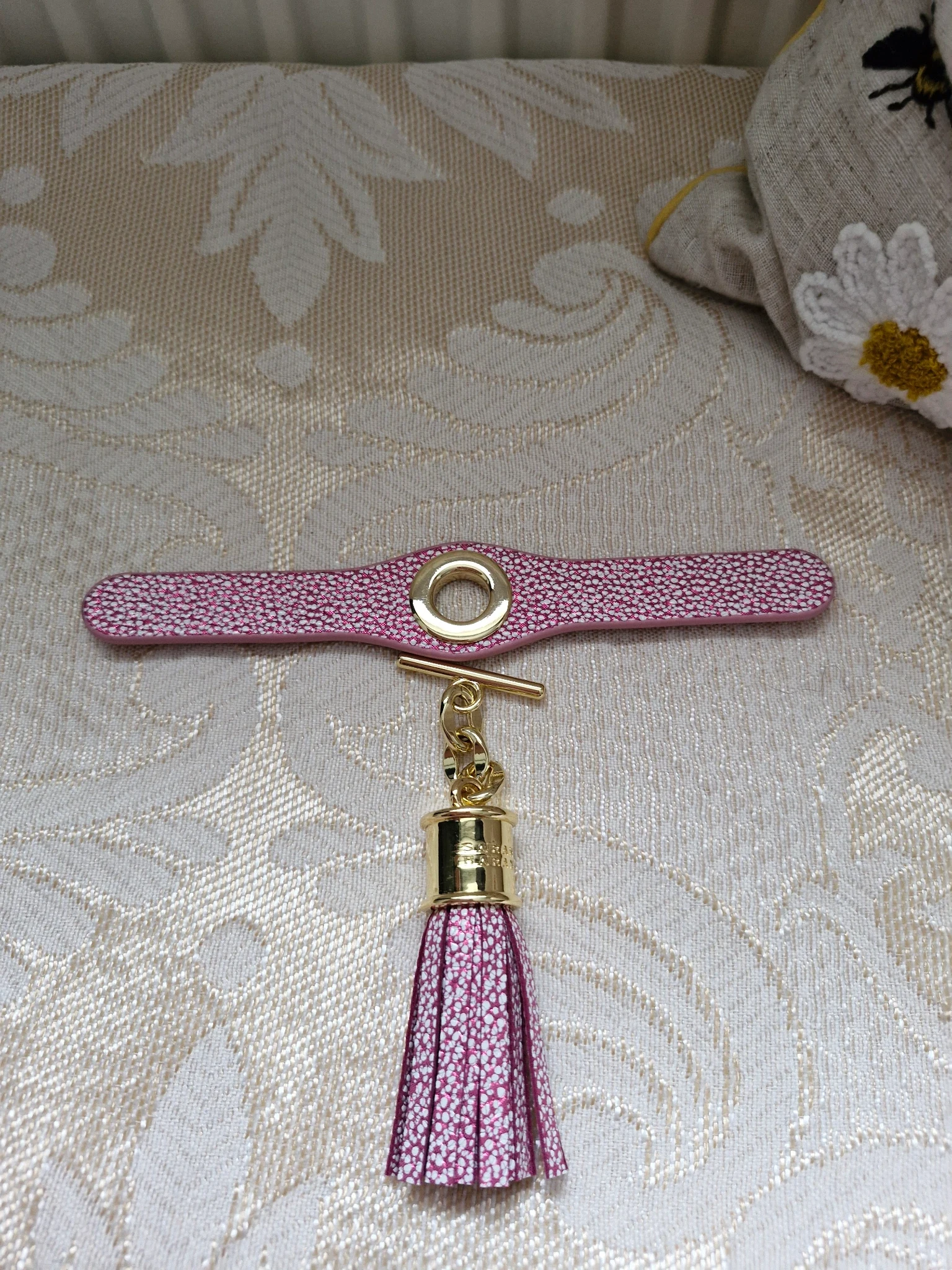 Pink iced shimmer mini deco and tassel ghw