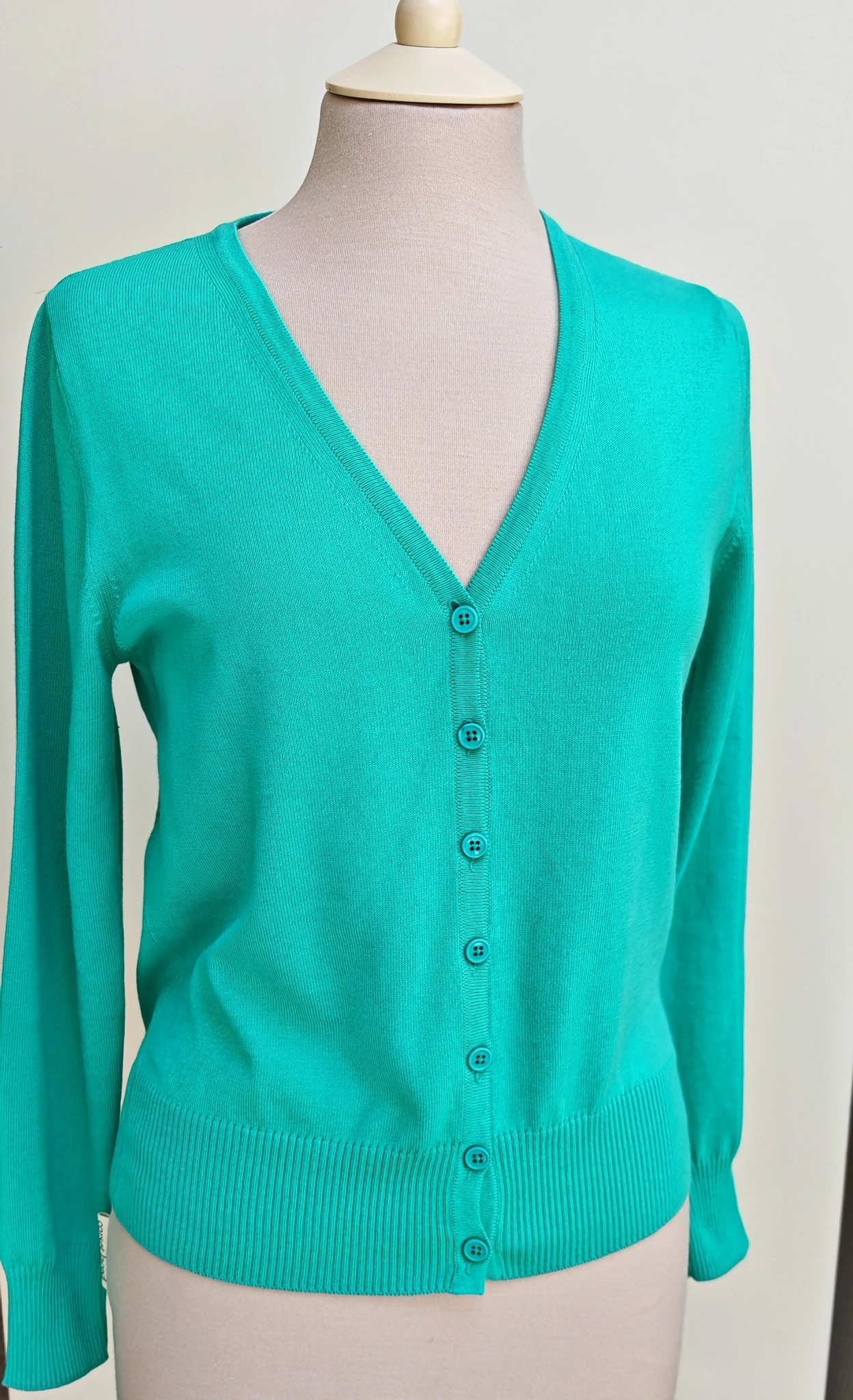 Cosmo Organic Cotton V Neck Cardigan in Caribbean Jade (Sp, Su)
