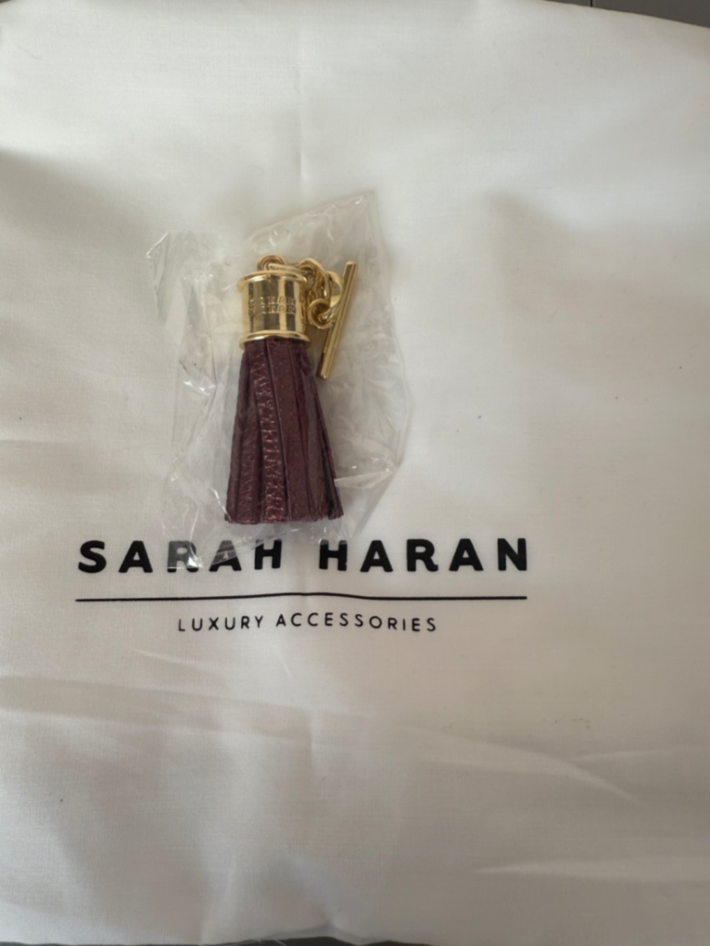 Capsule Tassel - Mini - Textured - Gold / Metallic Mauve