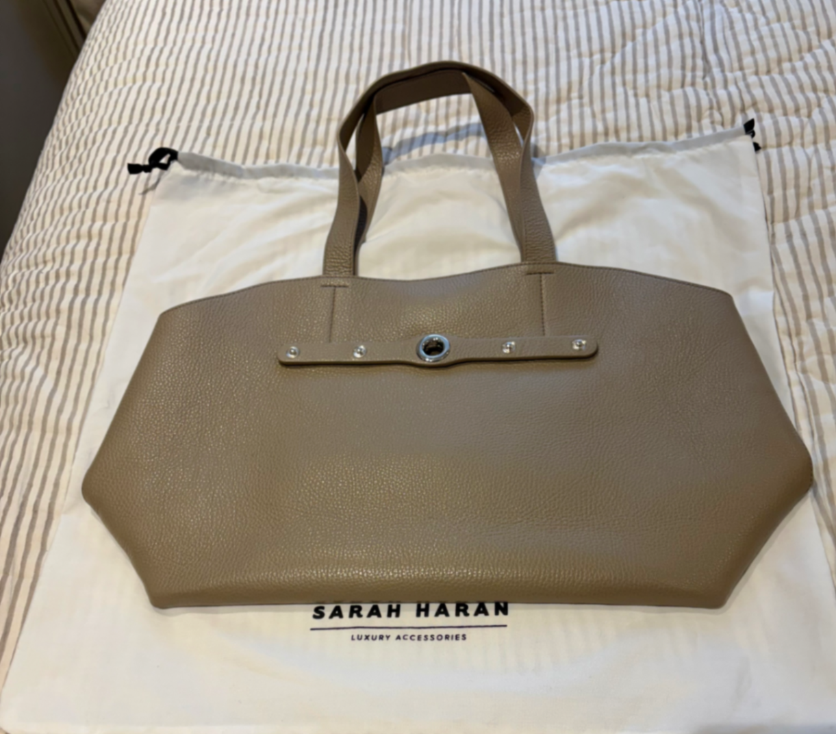 Mocha Fern with Silver hw 