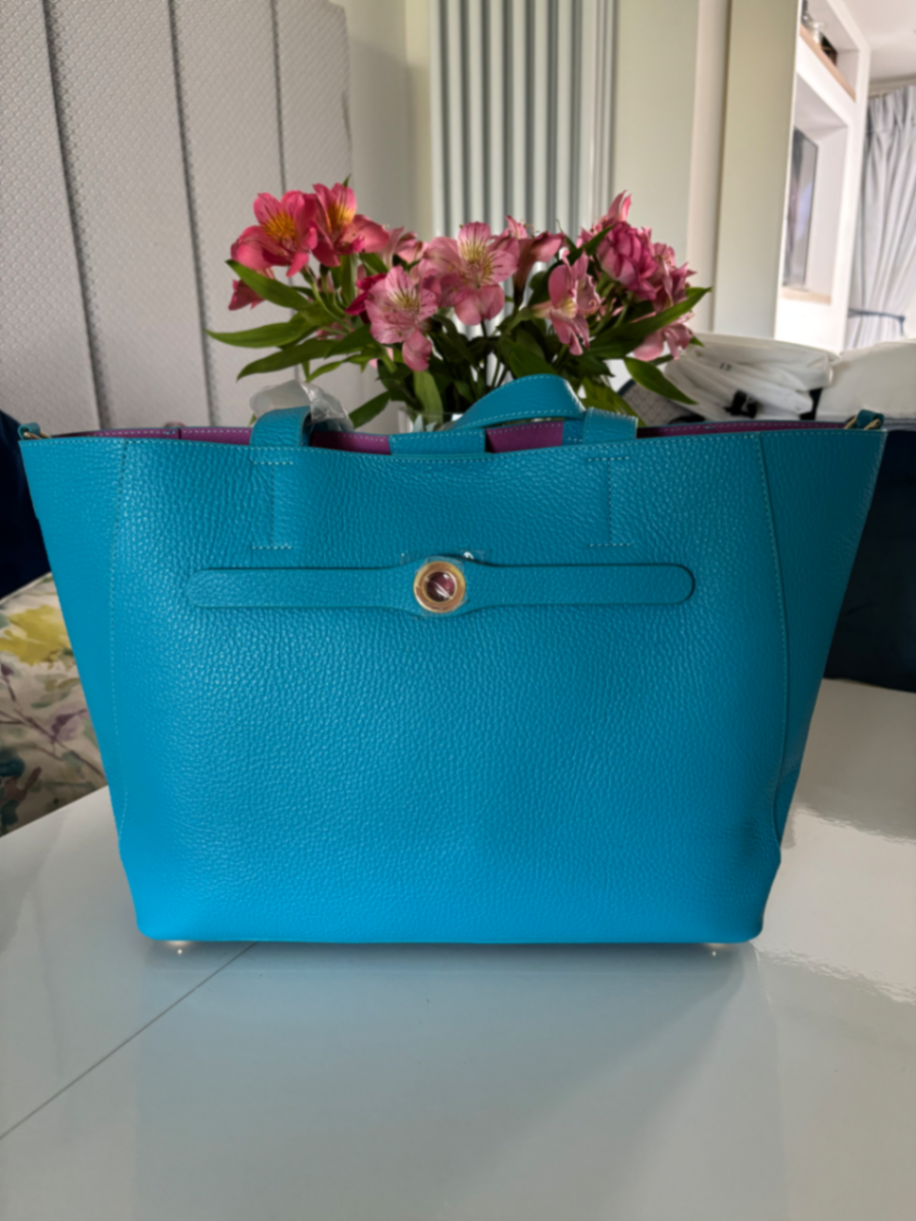 Atlantis Datah Tote BNWT gold hardware 