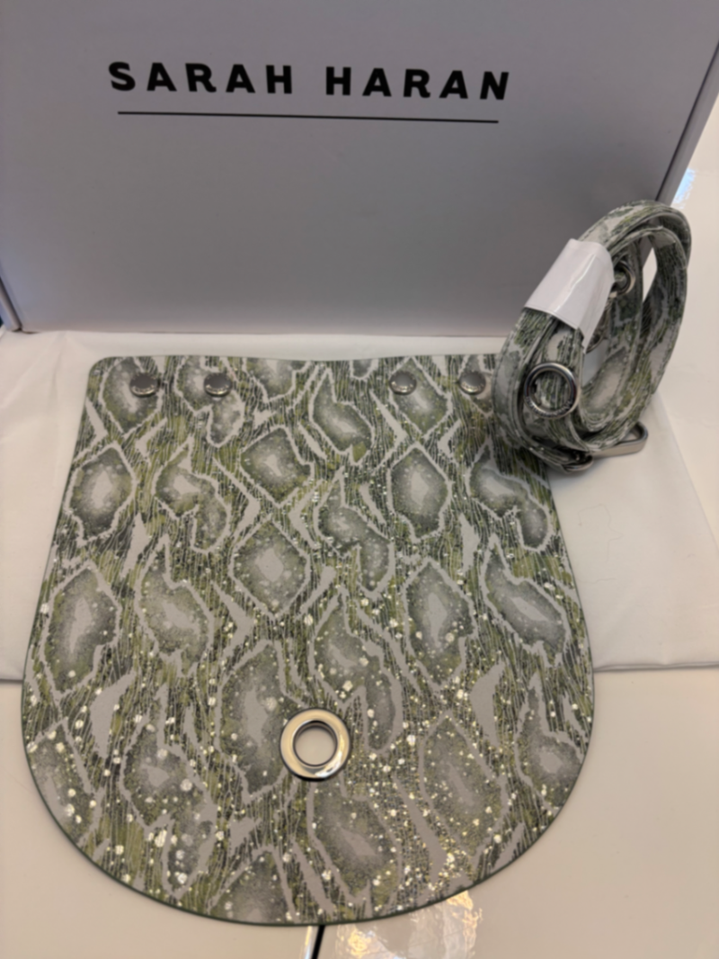Lichen Flap & adjustable strap SHW