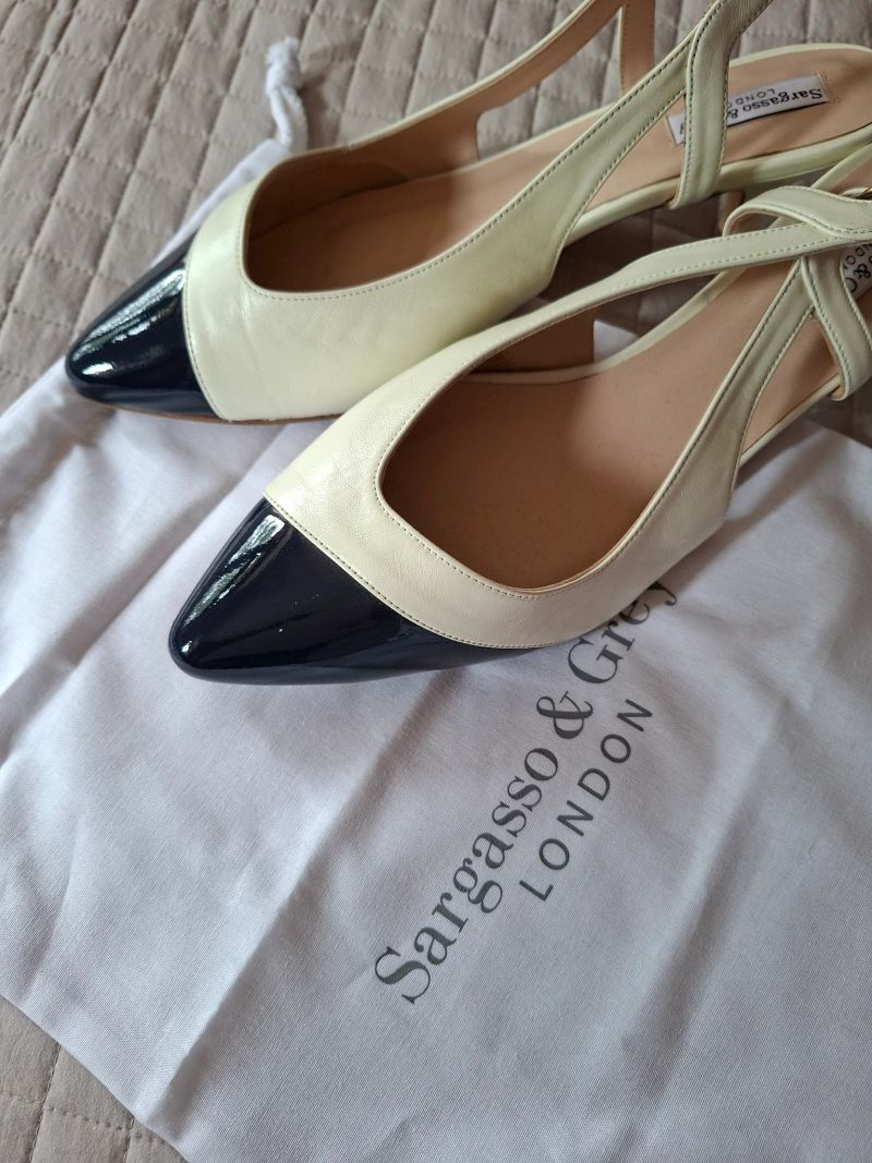 Lena Extra-Wide Fit Slingback - Cream & Navy Leather