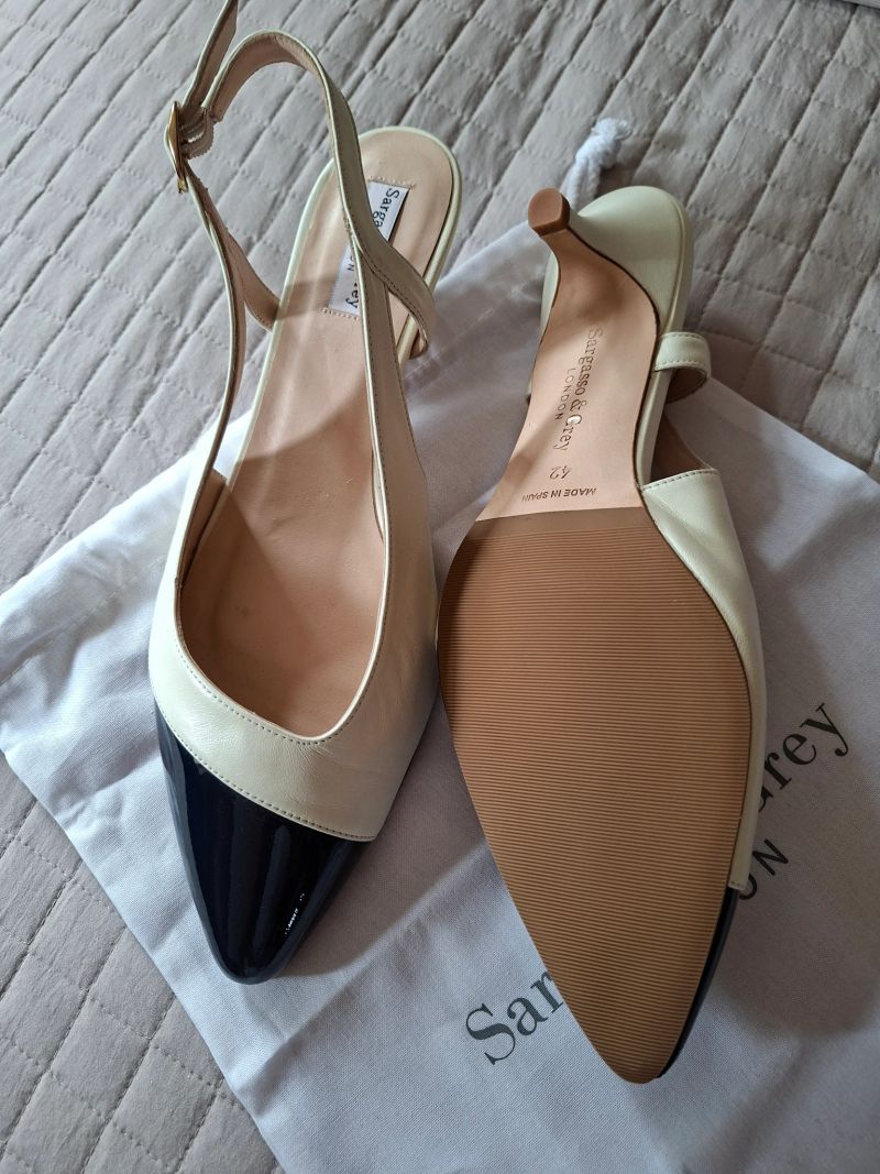 Lena Extra-Wide Fit Slingback - Cream & Navy Leather