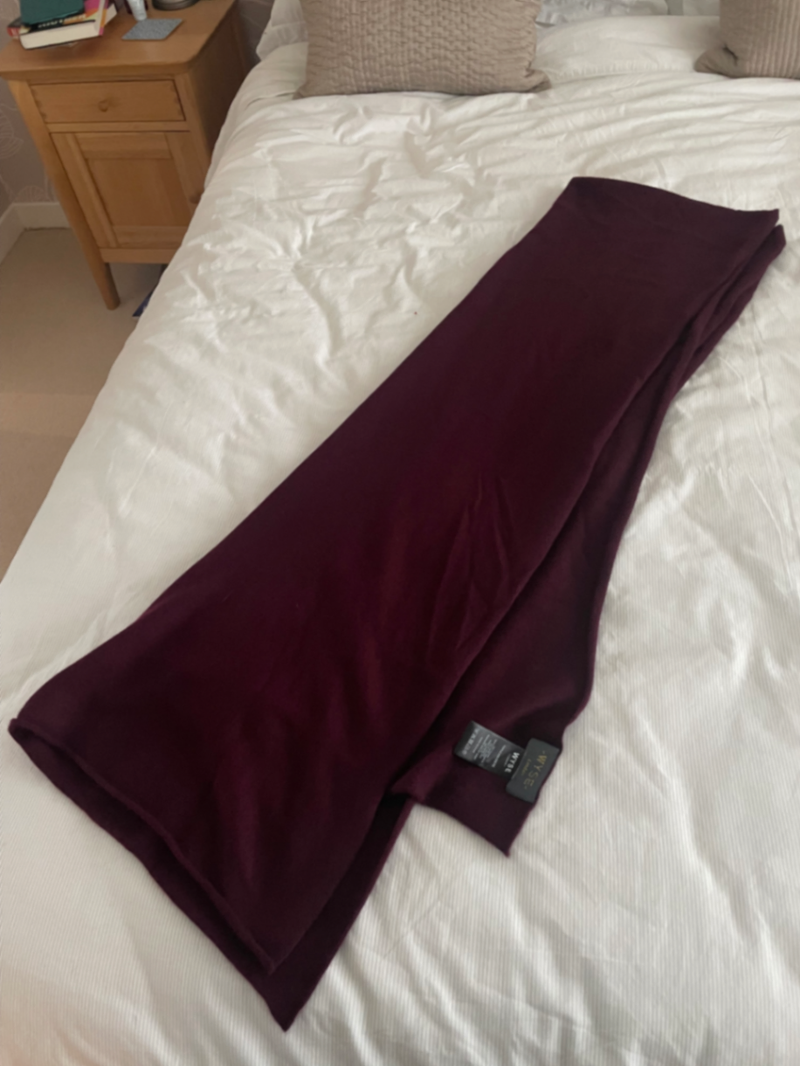 Mathilde cashmere scarf  - deep fig