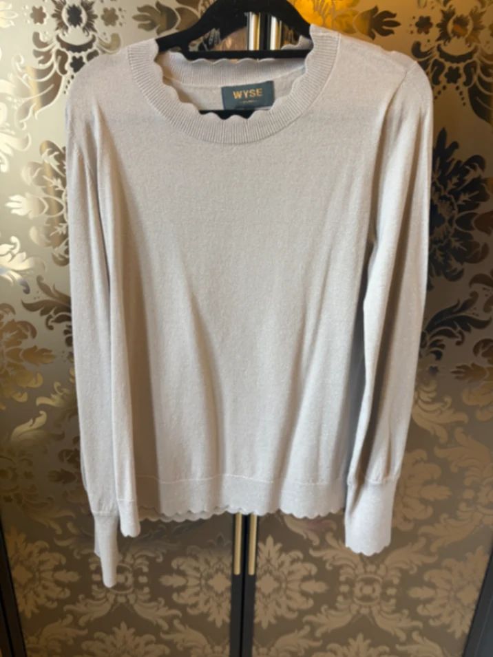 Fleurine Scallop Jumper - Light Grey Sparkle