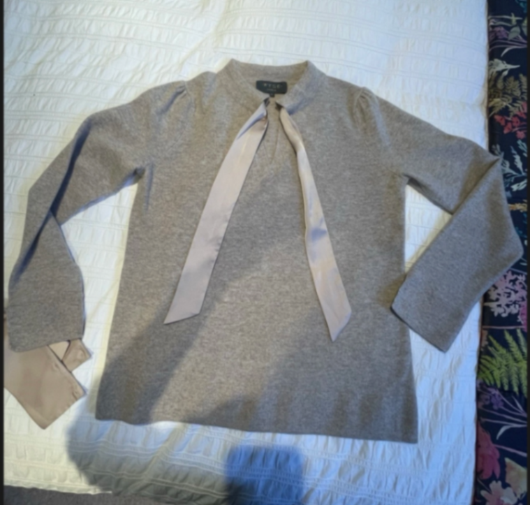 Alora tie neck jumper with cuffs 