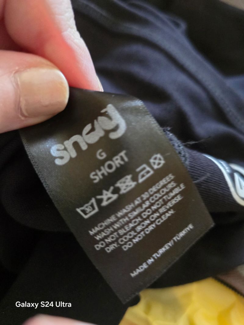Black leggings size G  short length