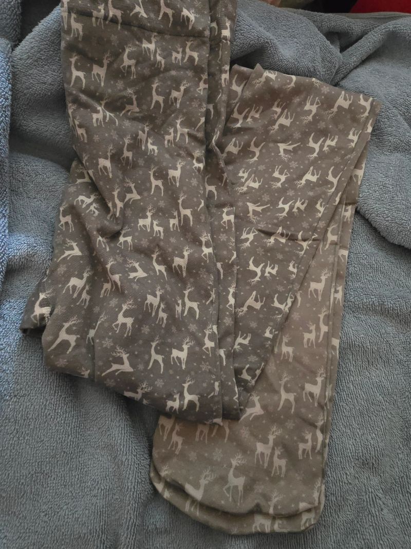 Snag size F deer Christmas tights
