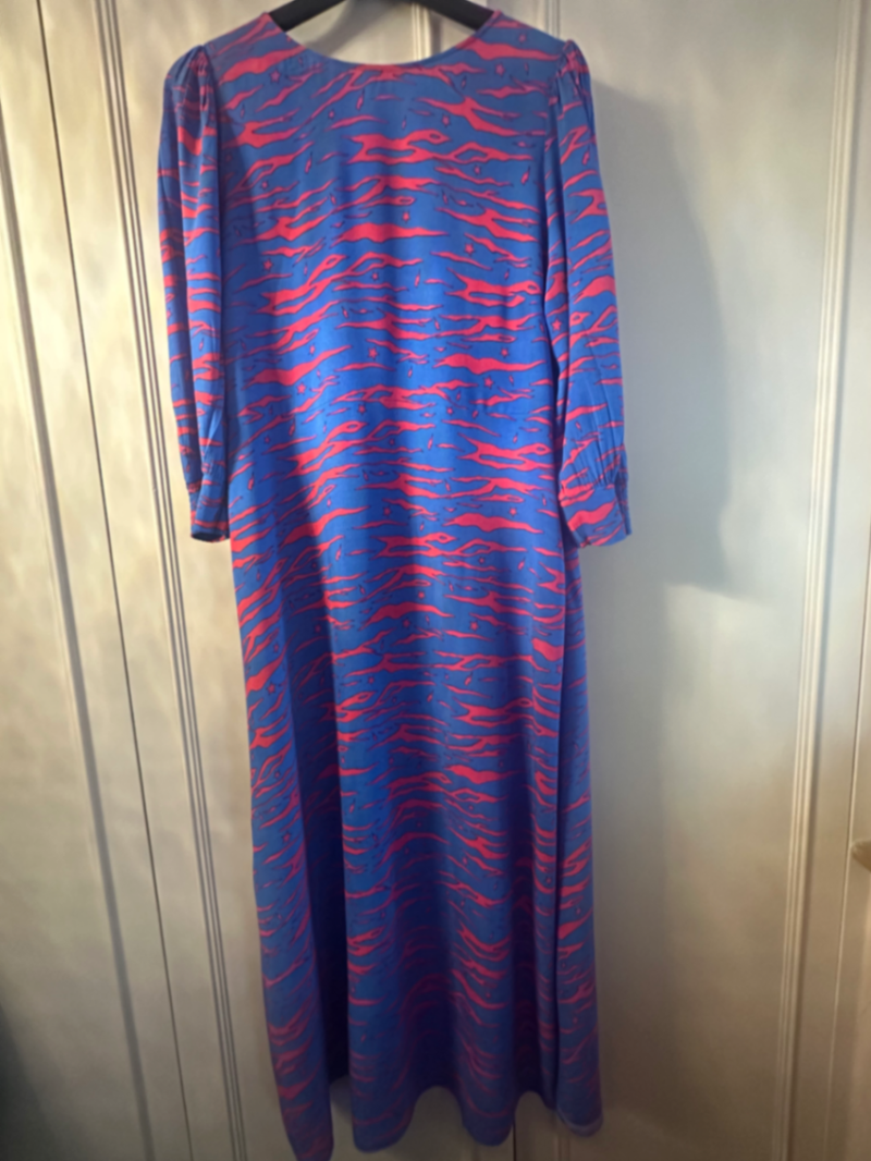 Blue with pink tiger dress 