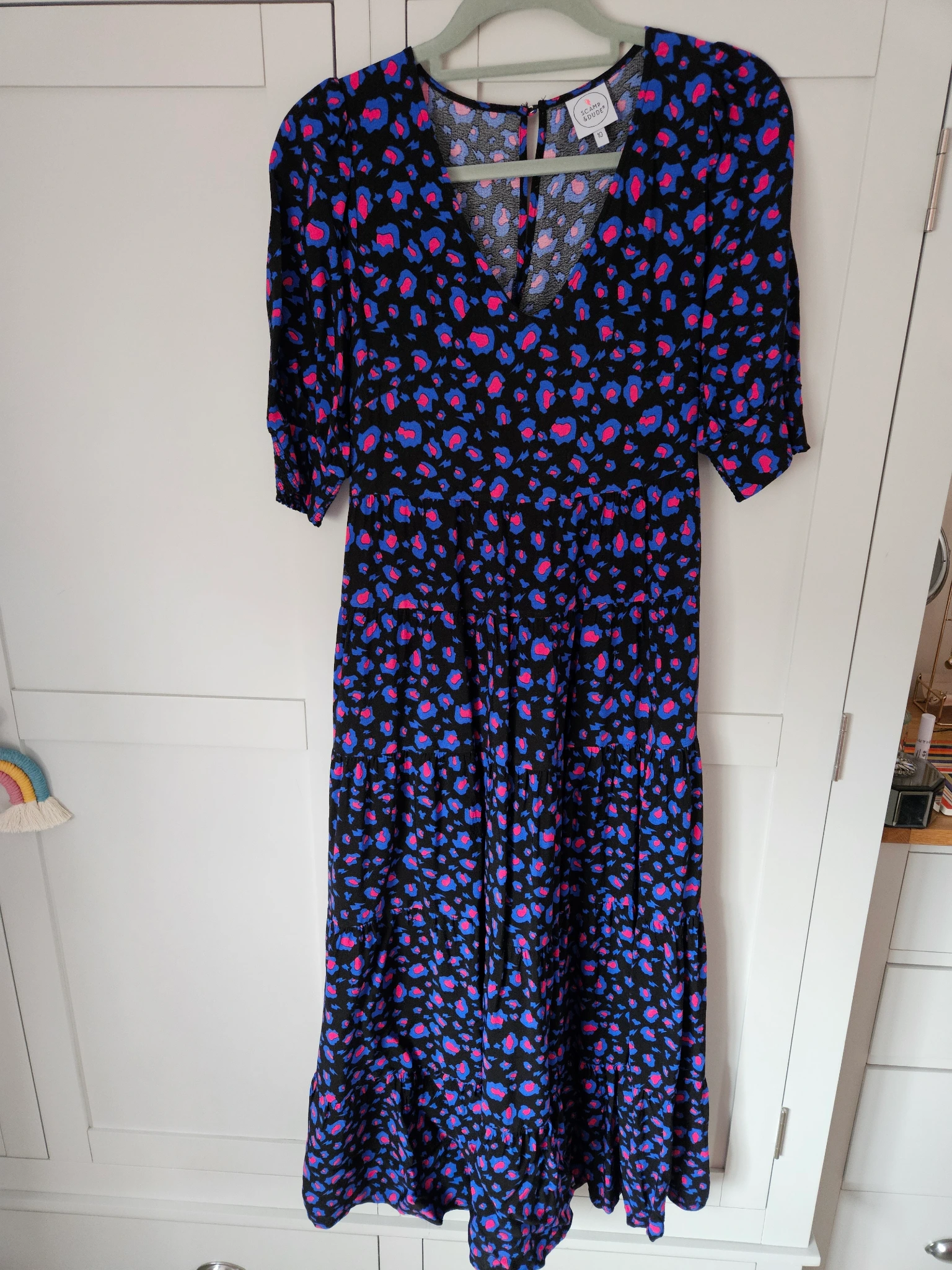 Black Snow Leopard V Neck Tiered Maxi