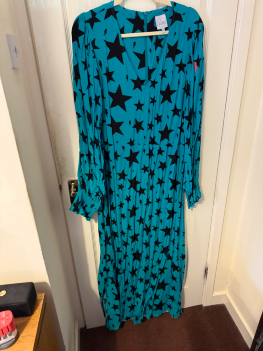 Green with black stars long sleeve maxi