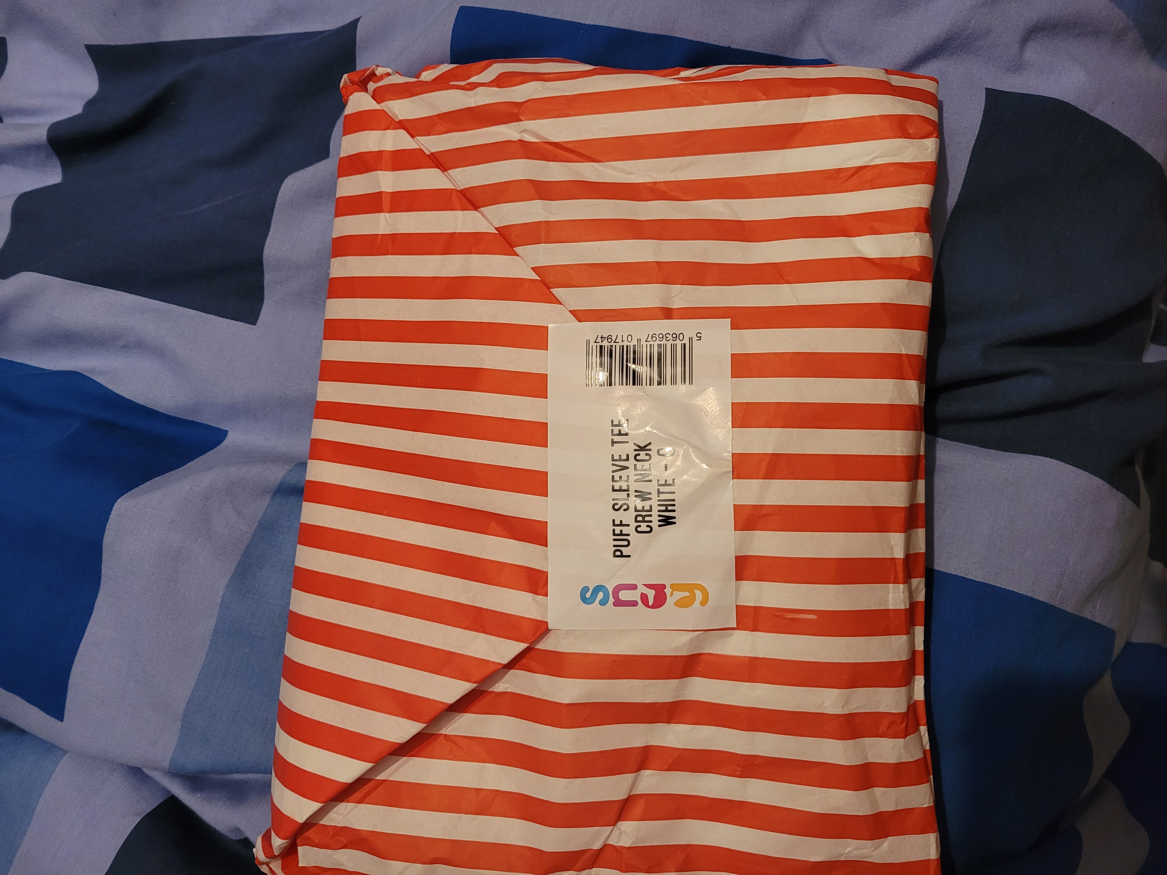 Crew puff tea shirt white