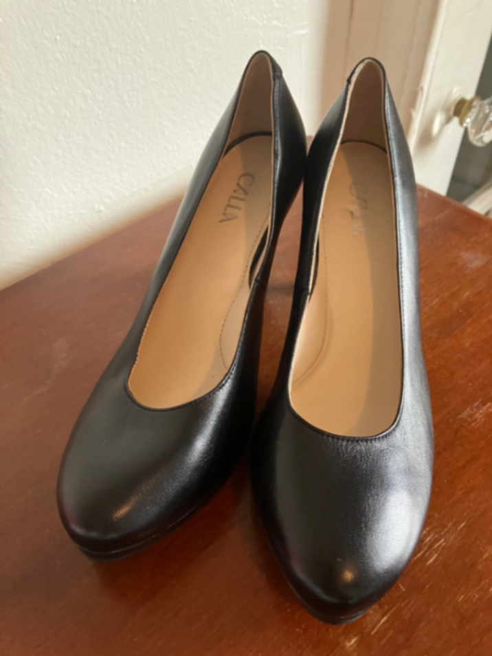 Sophia - Black Leather Courts