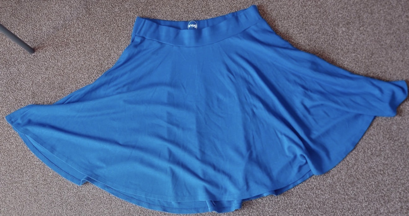 Snag Blue Skirt size F
