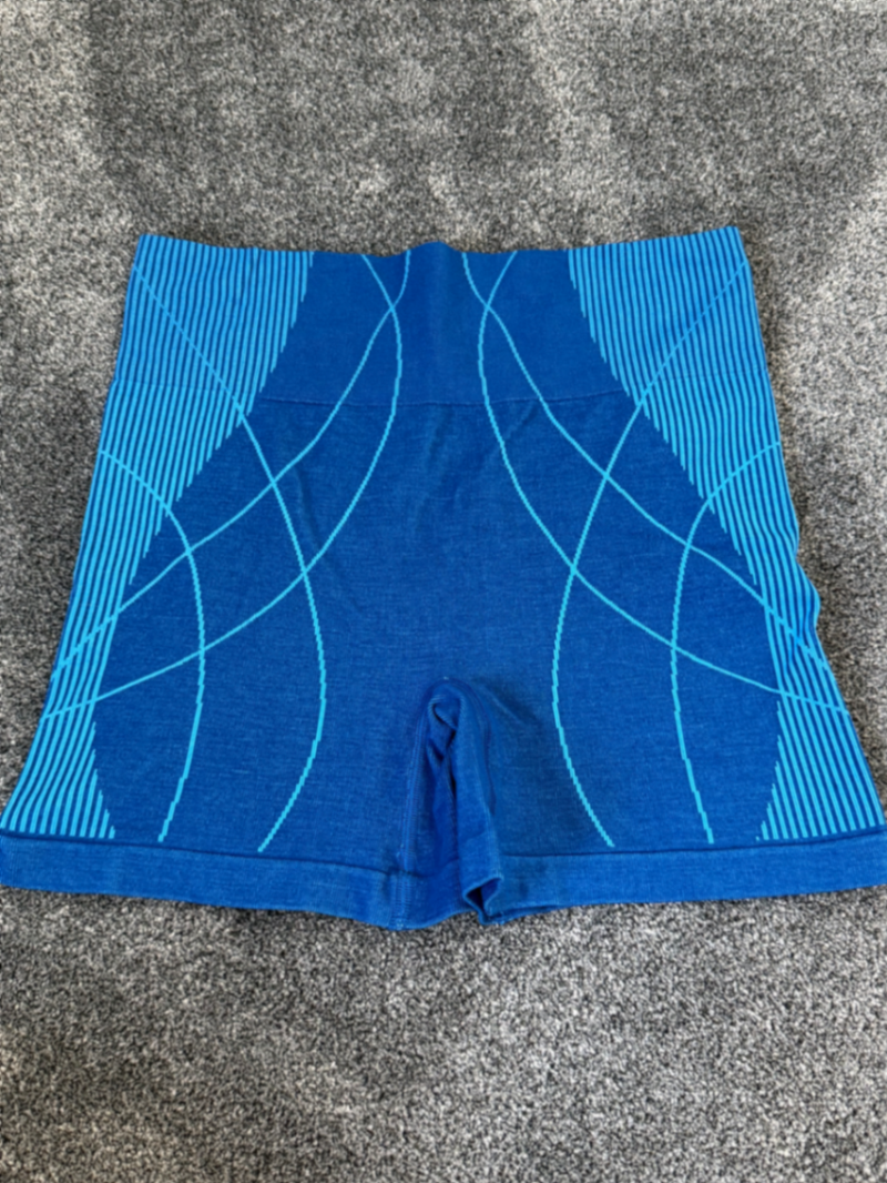 Seamless blue  flexi fit shorts size large 
