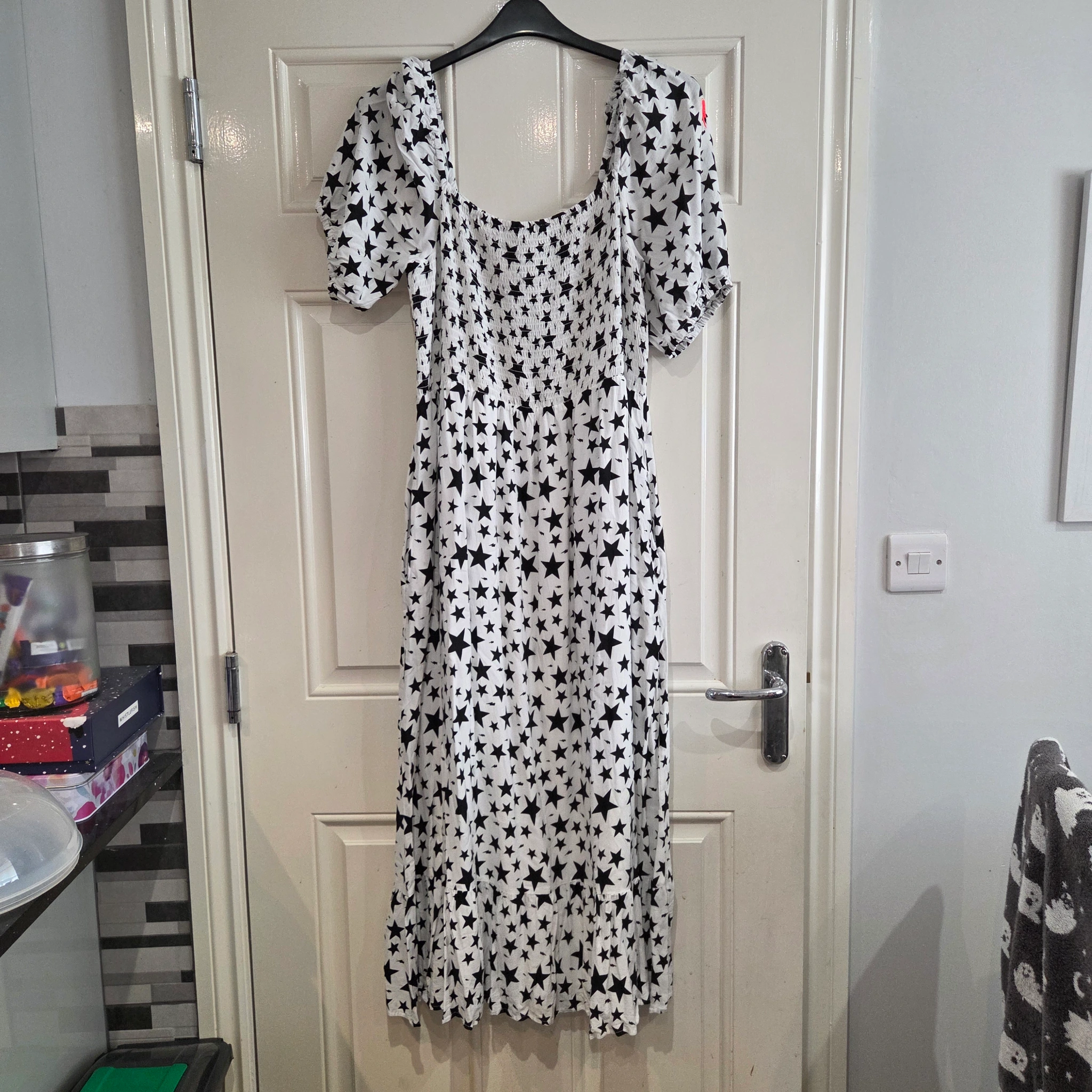 Ivory with Black Star Shirred Midi Dress