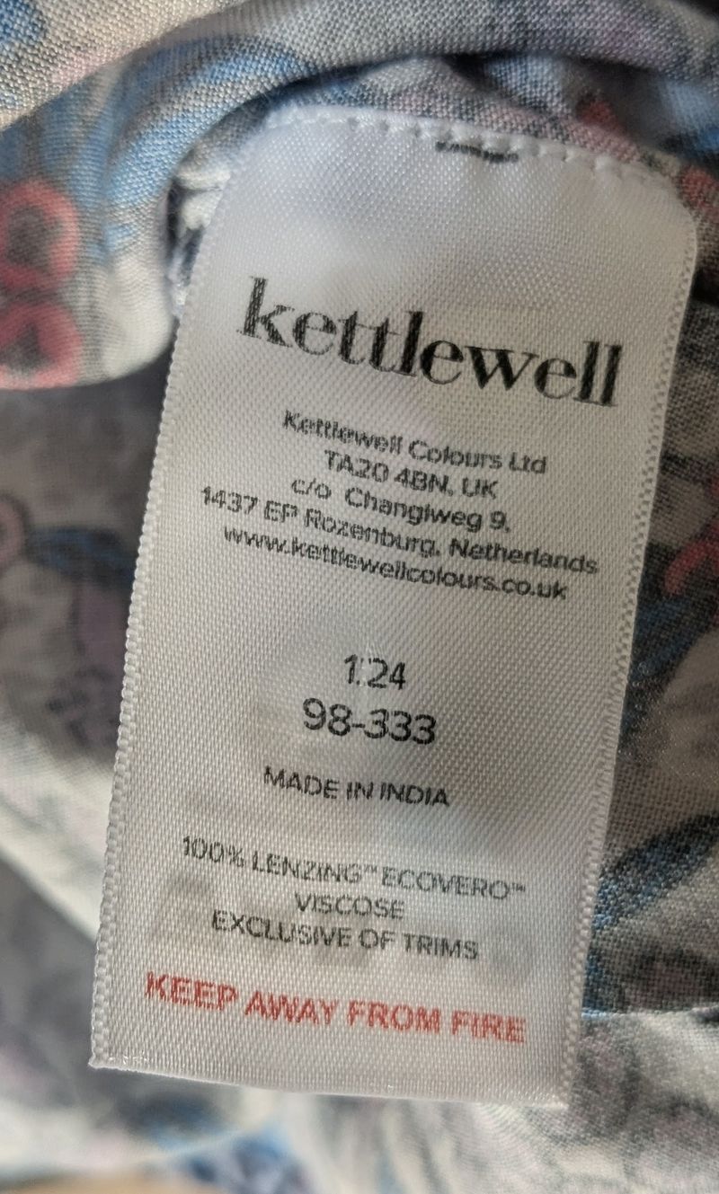 Kettlewell Long Sleeve Size 12 - matching skirt listed
