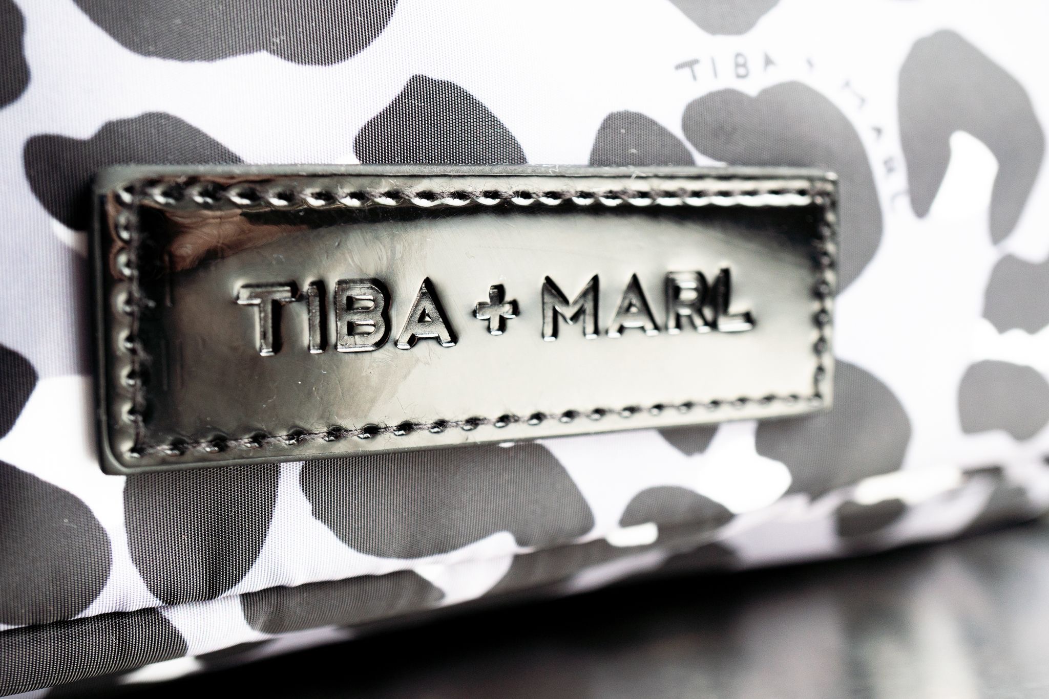 Inka Buggy Organiser Grey / Black Leopard Print