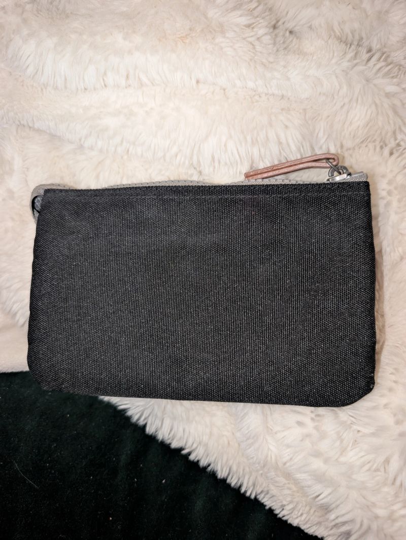 Carnaby large in black