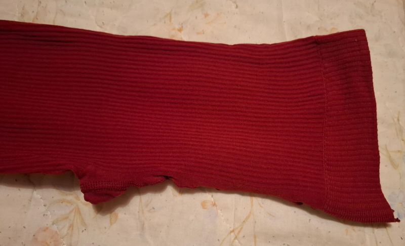Red ribbed tights