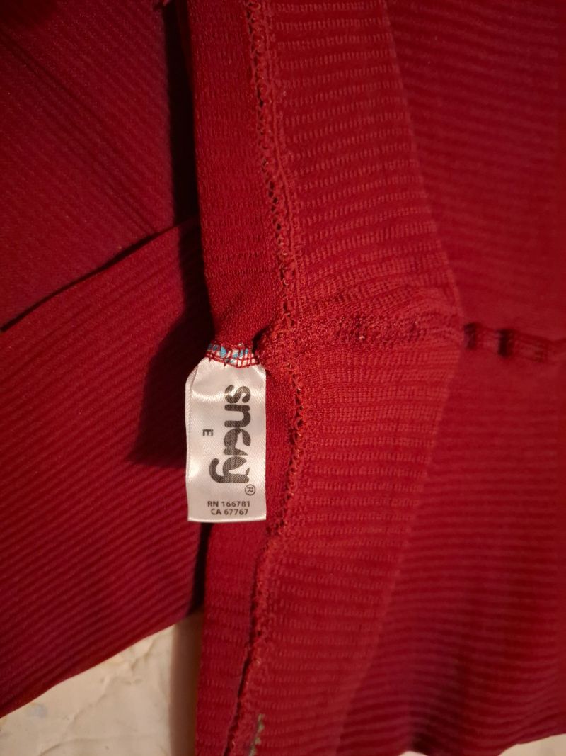 Red ribbed tights