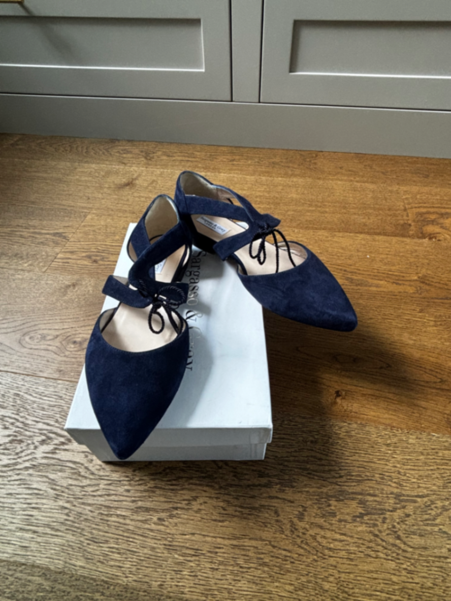 Leni Wide Fit Lace-Up Flats - Navy Suede