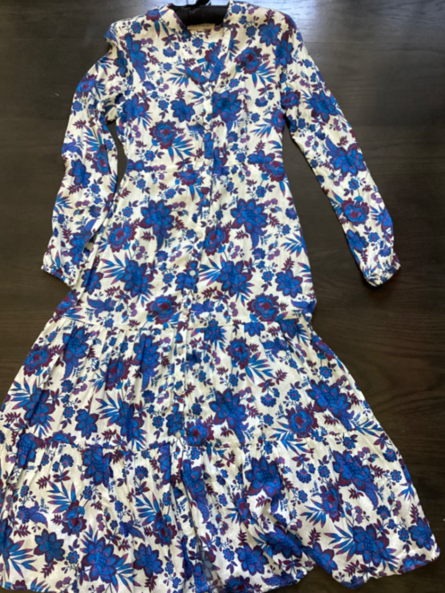 Beautiful long sleeve floral shirt dress. 