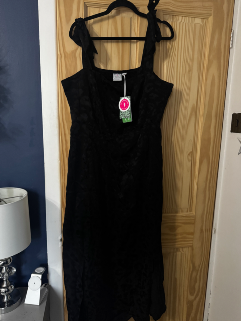 Black Jacquard Leopard Tie Shoulder Dress - 20 / Black / Midi