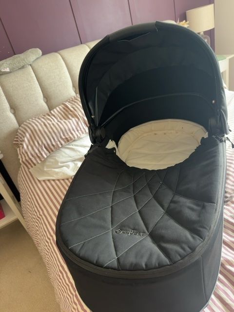 Cybex Priam Lux carry cot