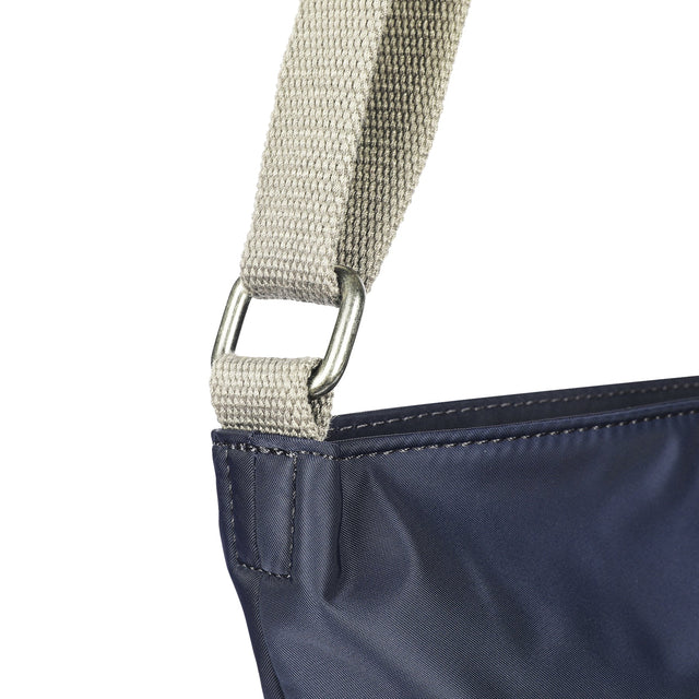 ROKA Kennington B Midnight Medium
