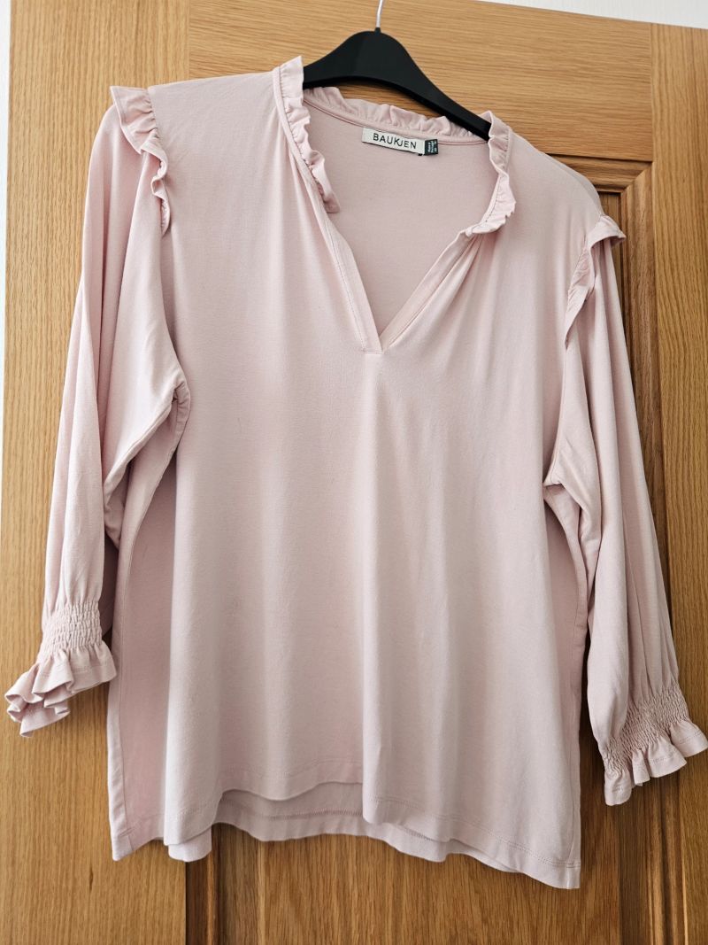Annie Frill neck blouse