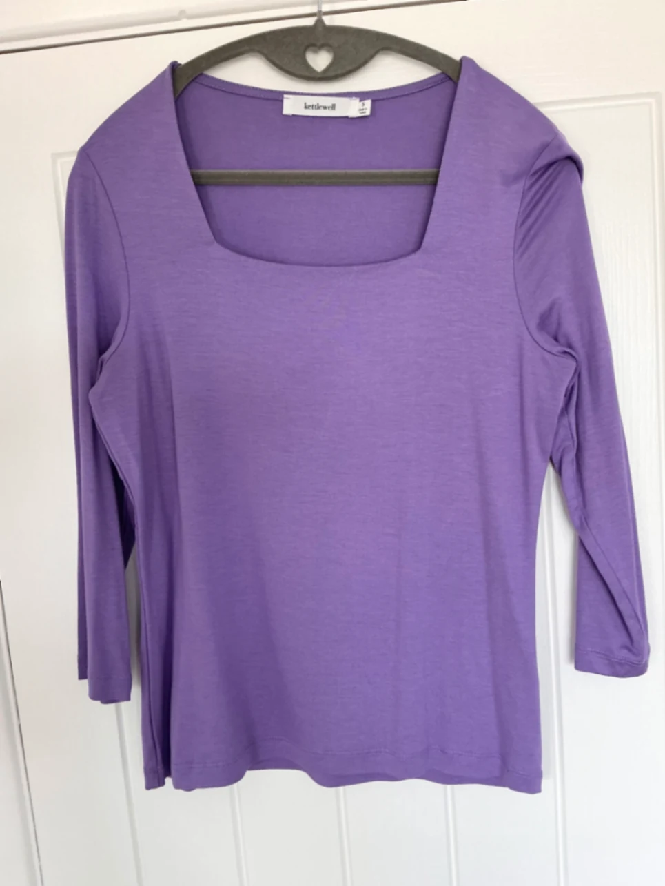 Brand new Square Neck 3/4 Sleeve in wisteria size S