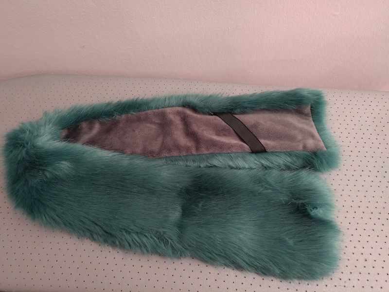 Helen Moore Tippet Faux Fur Stole in Soft Spruce (Au/Su)