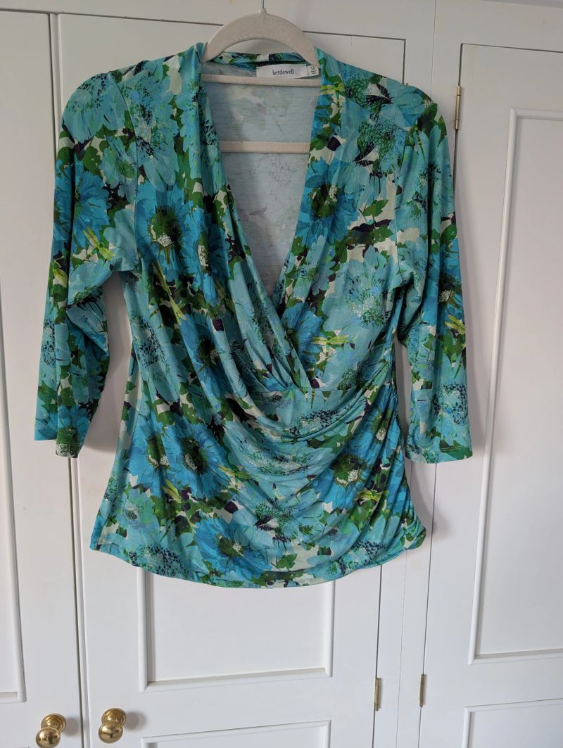 Kettlewell Camile faux wrap top in autumn colour way size LL