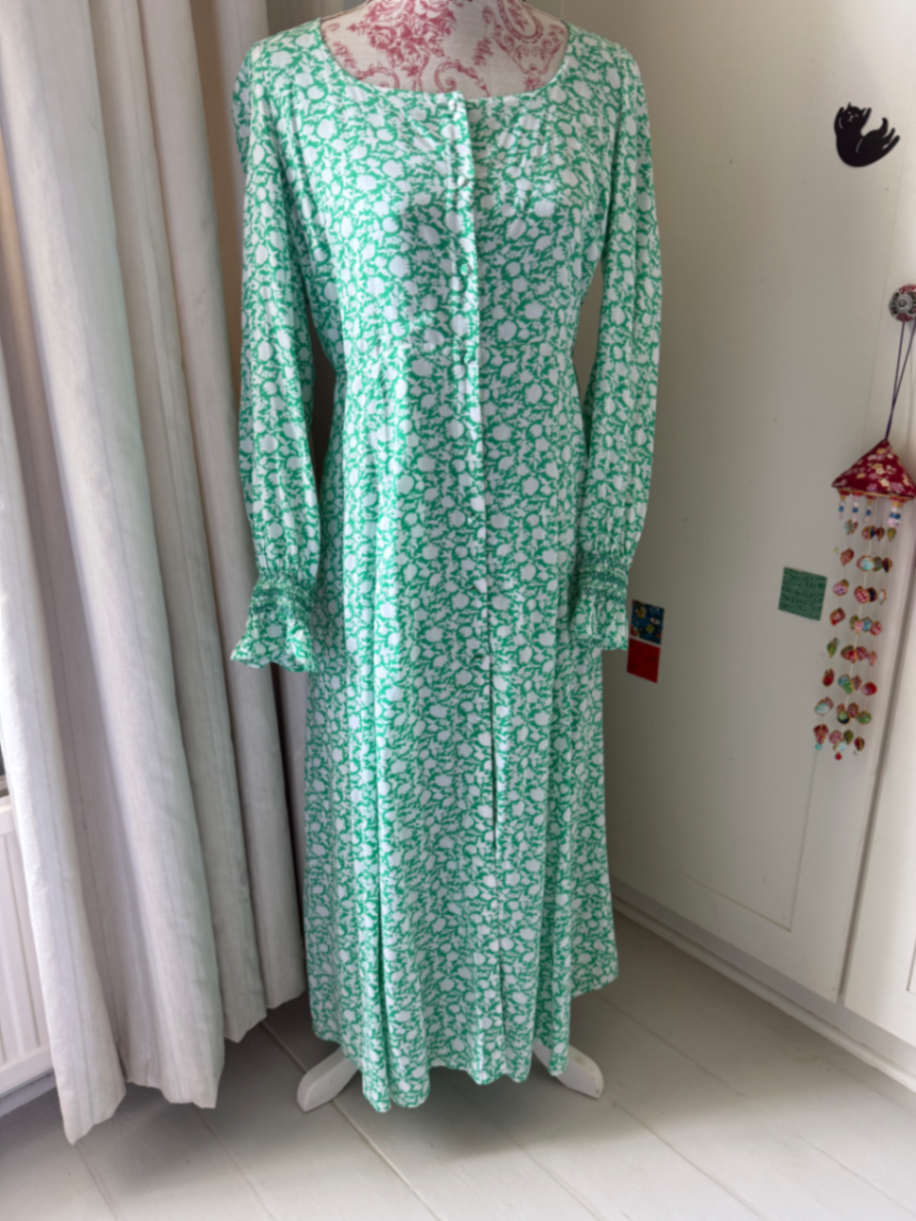 Caroline - dress name not found 