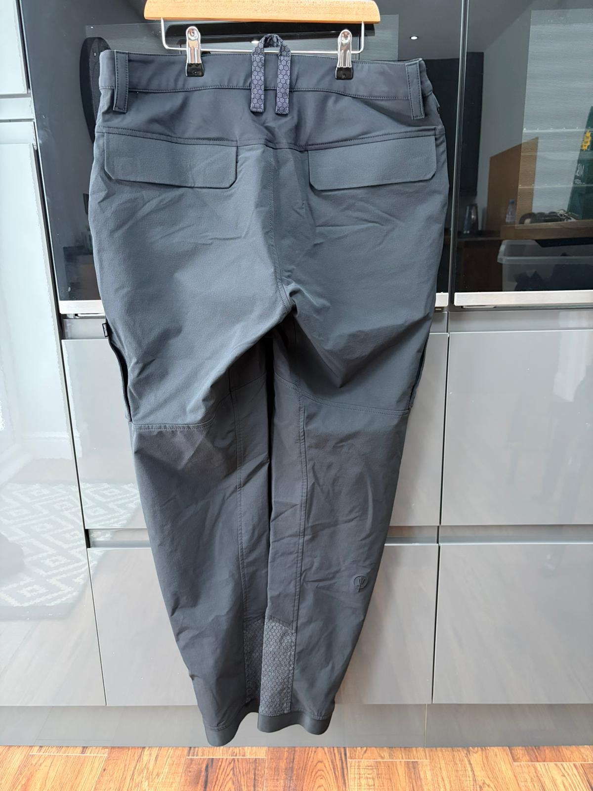 STRIKE PANTS