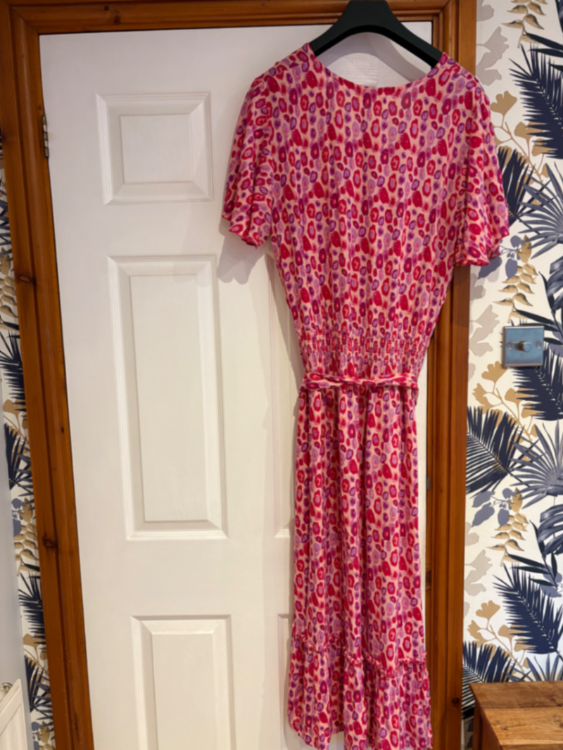 Pretty v neck shirred waist maxi dress