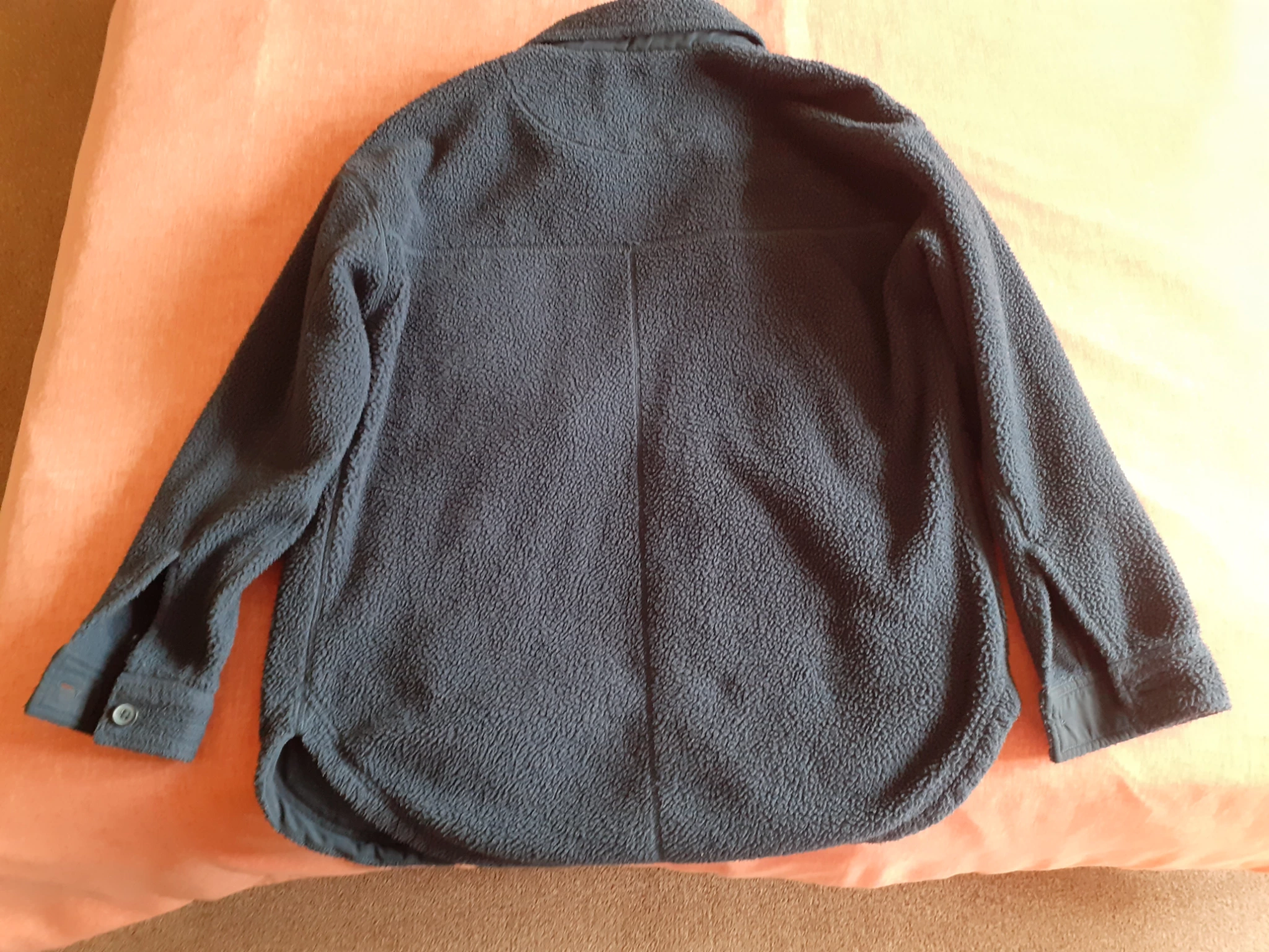 Recycled polyester shirt style fleece with buttons 