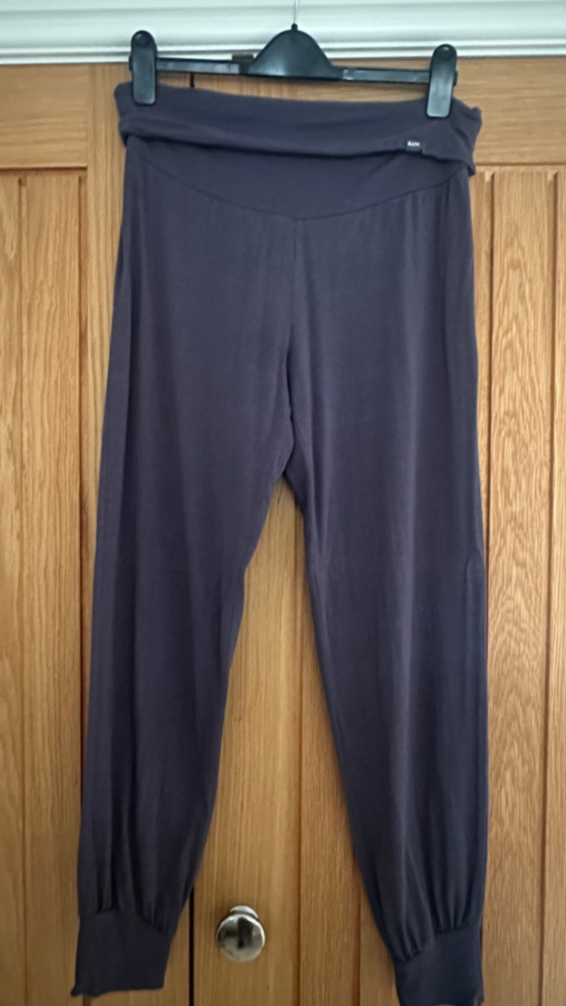 Poise yoga pants with folding top 