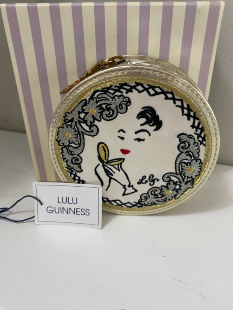 Compact Gold Purse With Mirror 