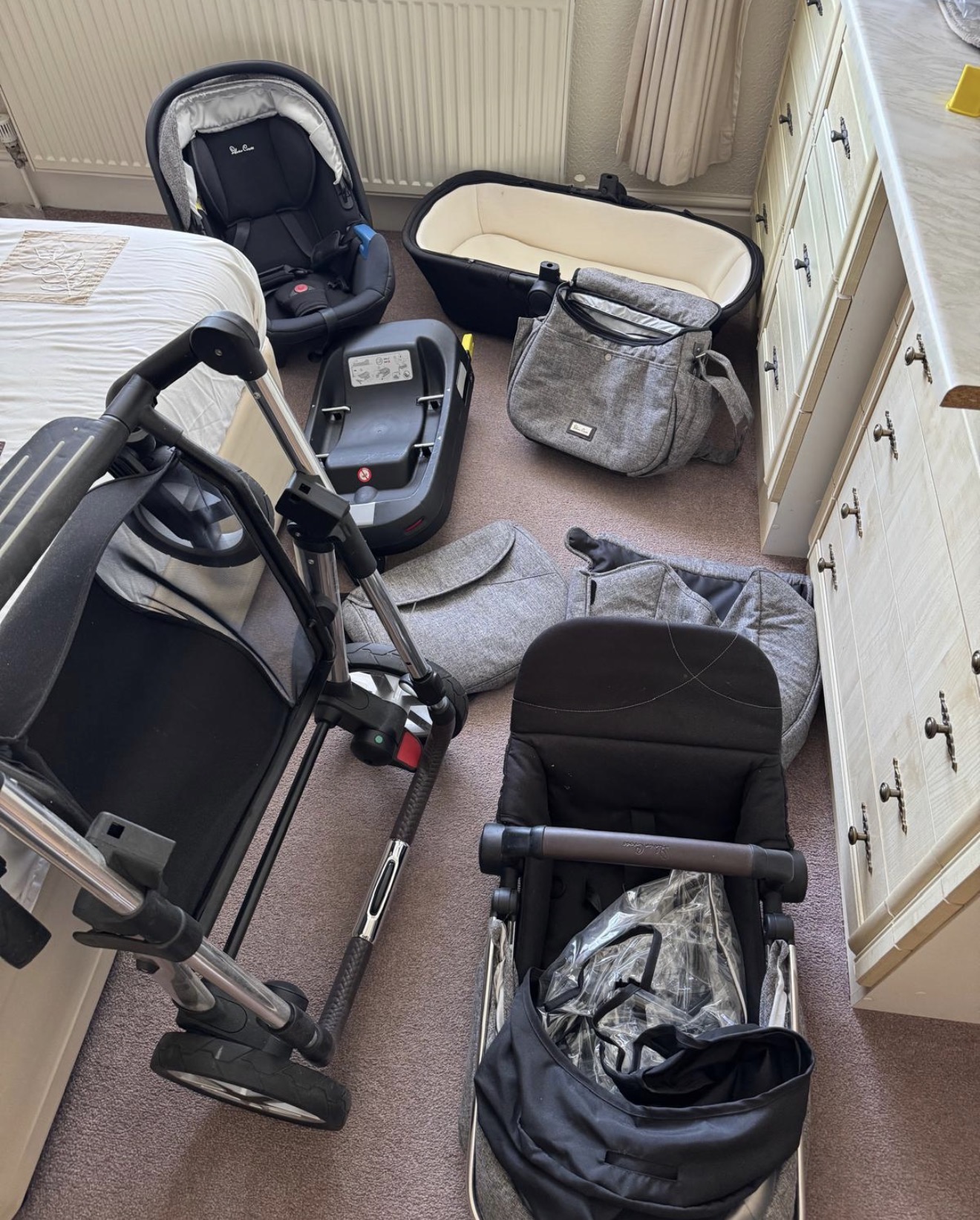 Silver cross travel system 