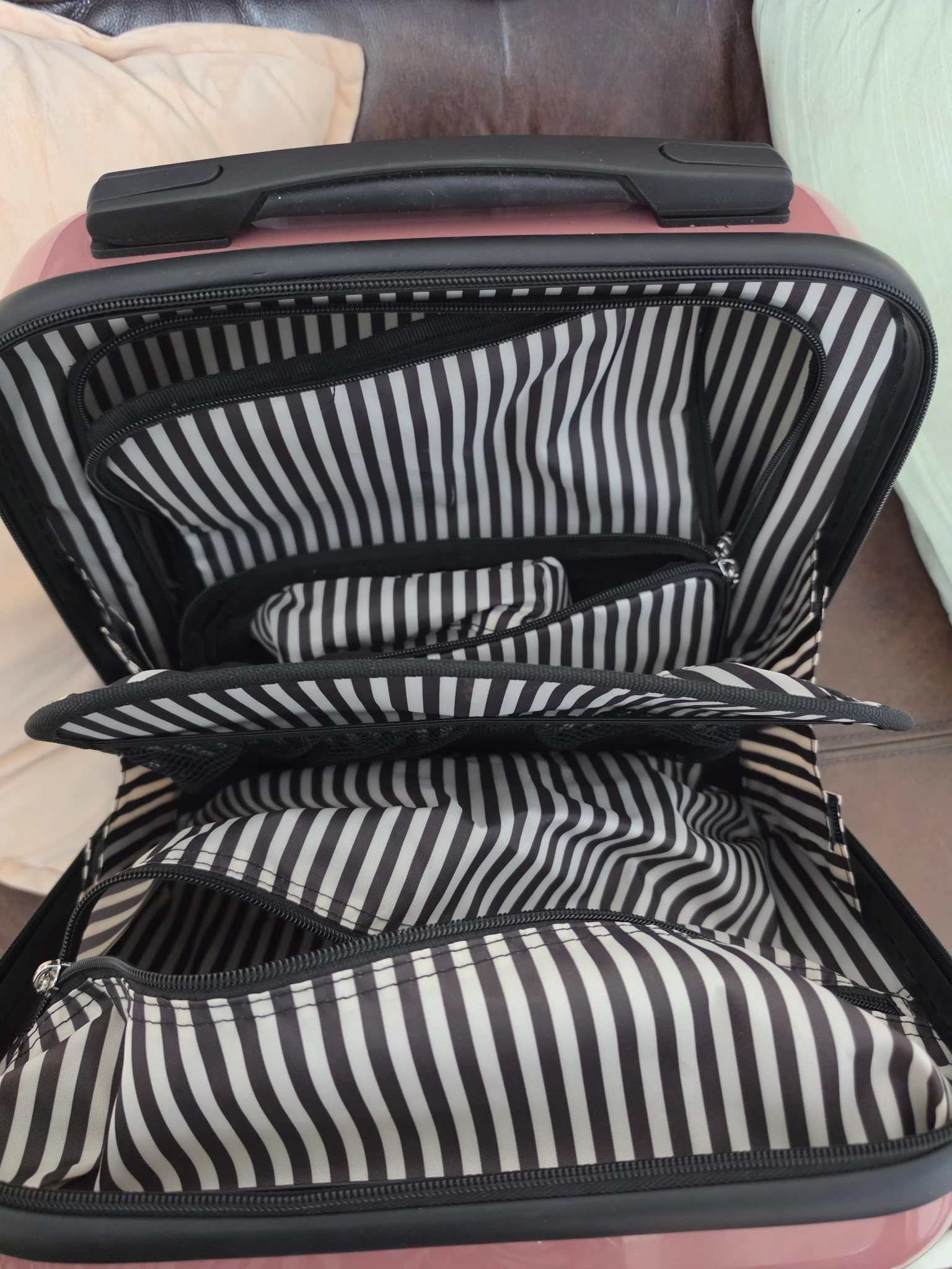 Rose vanity case