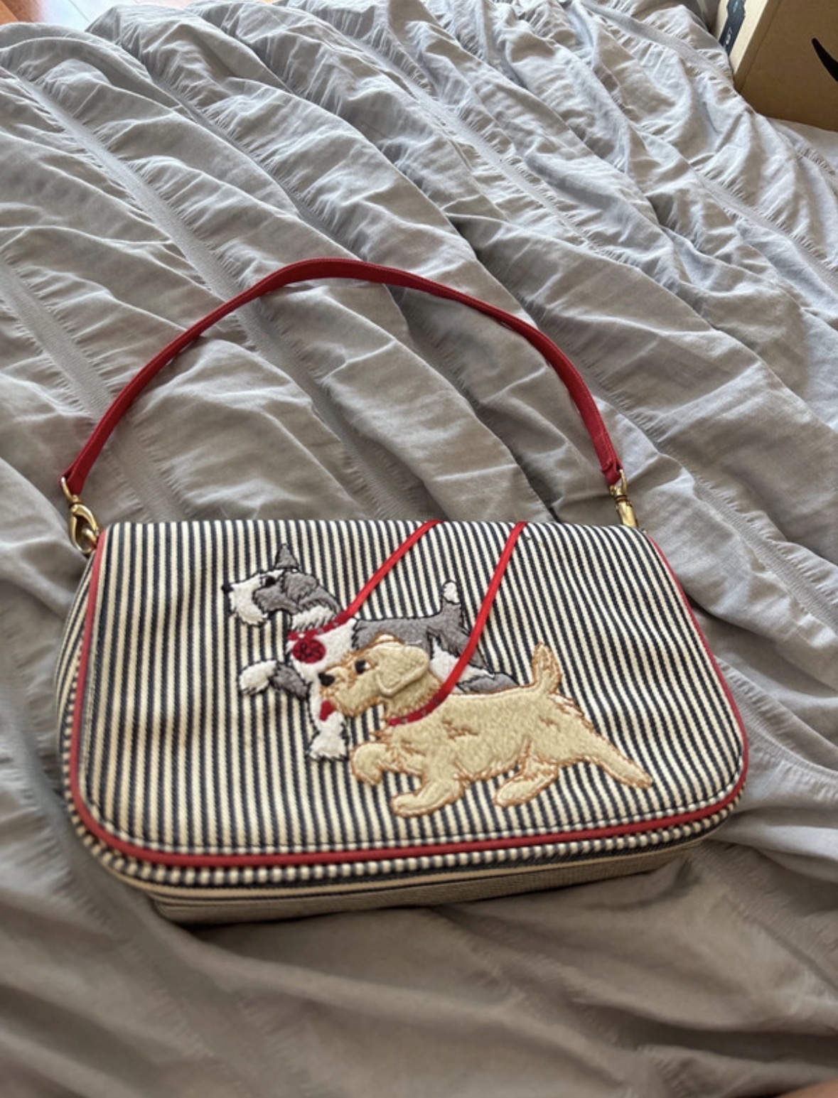 Vintage shoulder bag - It’s a Dogs Life 