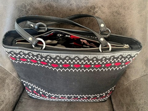 Lulu Guiness "DARE TO BE DIFFERENT" Tote Bag