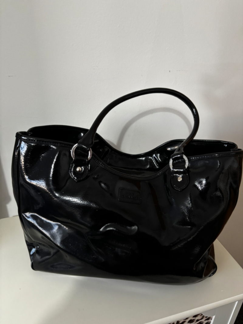 Amelia large leather patent tote