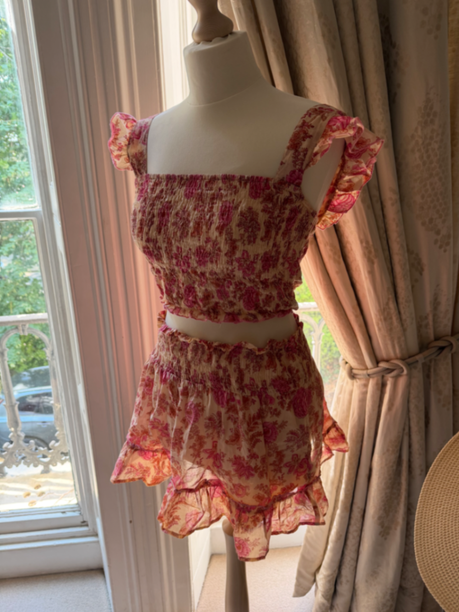 Mini skirt and top set
