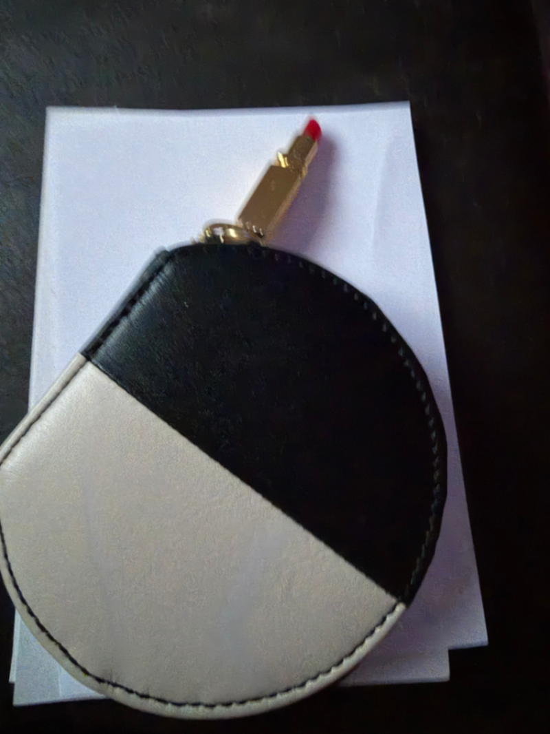 Coin purse with lipstick zip