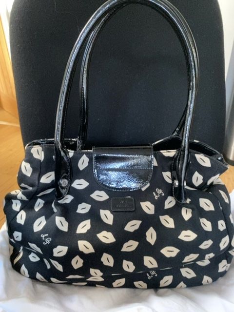 Black/White Mid Romilly
